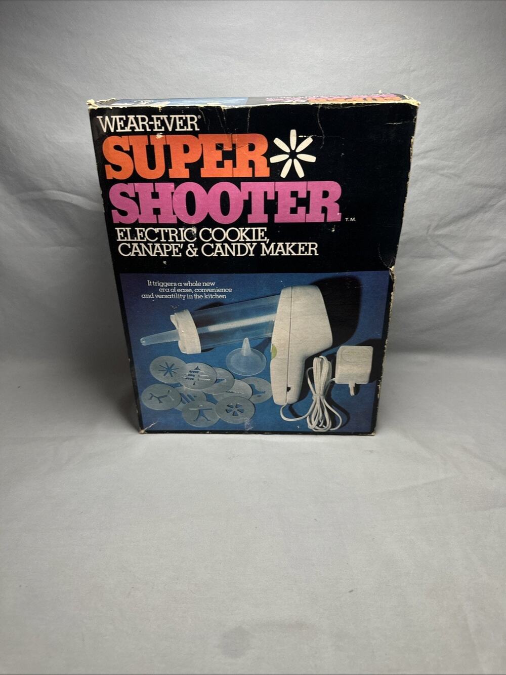 Vintage WearEver 70001 Super Shooter Electric Cookie Maker -Works Great